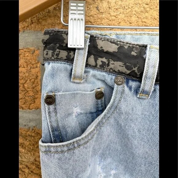 One Teaspoon Trashed Freebirds Jeans 24 - Picture 3 of 11